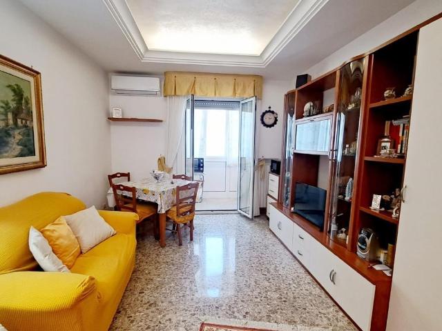 Trilocale in vendita a Bari via Piemonte, San Paolo