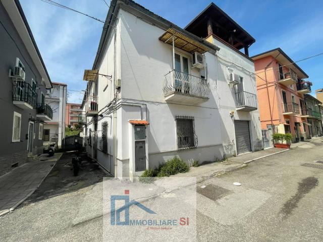 TRILOCALE in vendita a Benevento, Libert