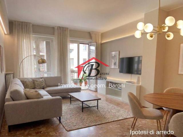 Trilocale in vendita a Bergamo via Borgo Santa Caterina, Corridoni