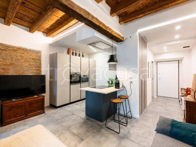 Trilocale in vendita a Bergamo via Pignolo, 112, Centro