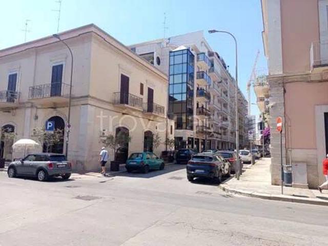 Trilocale in vendita a Bitonto via Francesco Cervelli