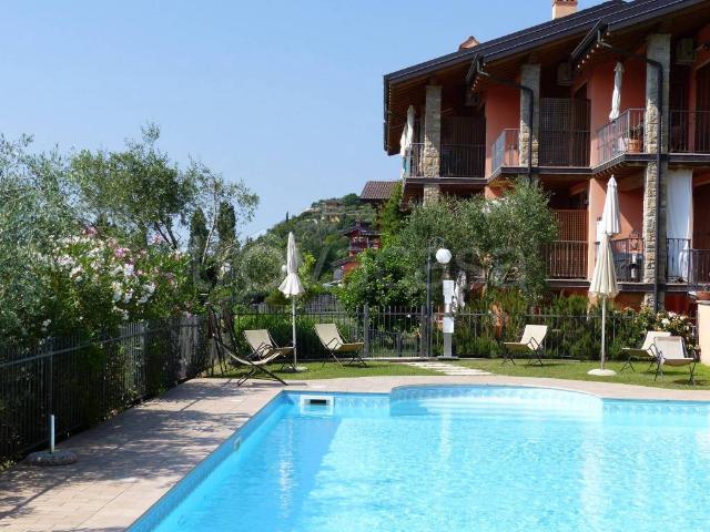 Trilocale in vendita a Bogliaco, Gargnano