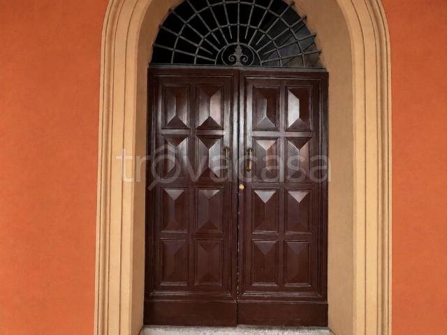 Trilocale in vendita a Bologna, Santo Stefano