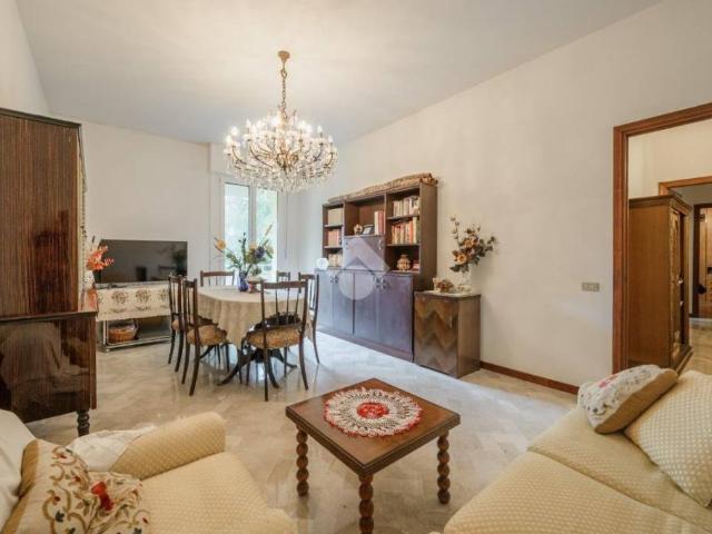 Trilocale in vendita a Bologna, Santa Viola