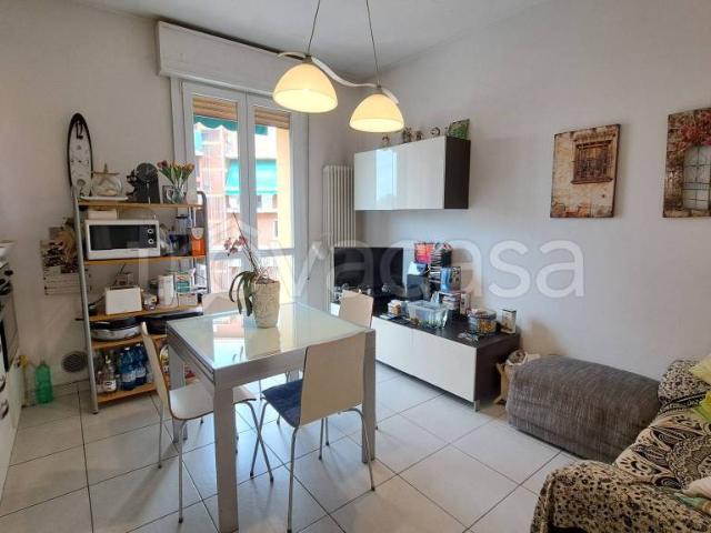 Trilocale in vendita a Bologna via Carlo Jussi, Bolognina