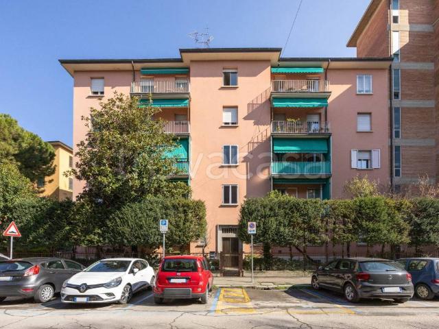 Trilocale in vendita a Bologna via Eugenio Curiel, Saragozza fuori Porta