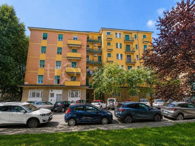 Trilocale in vendita a Bologna via Francesco Baracca, 7, Saffi