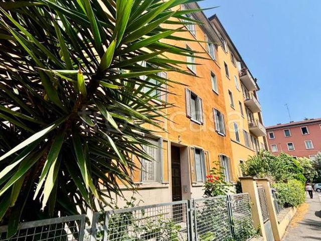Trilocale in vendita a Bologna via Francesco Rocchi, Massarenti