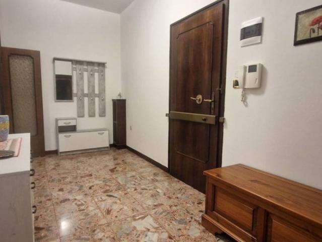 Trilocale in vendita a Bologna via Corrado Ricci, San Donato