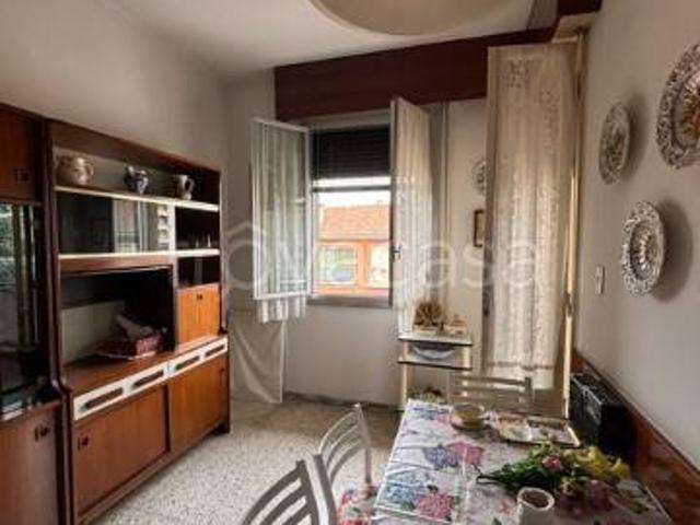 Trilocale in vendita a Bologna via Piacenza, Mazzini Fossolo