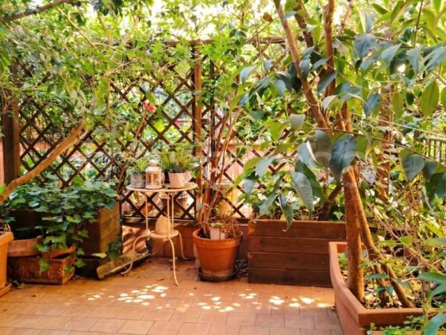 Trilocale in vendita a Bologna via Saragozza, Saragozza dentro le Mura