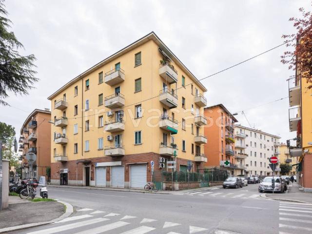 Trilocale in vendita a Bologna via 21 Aprile 1945, 20, Saragozza fuori Porta