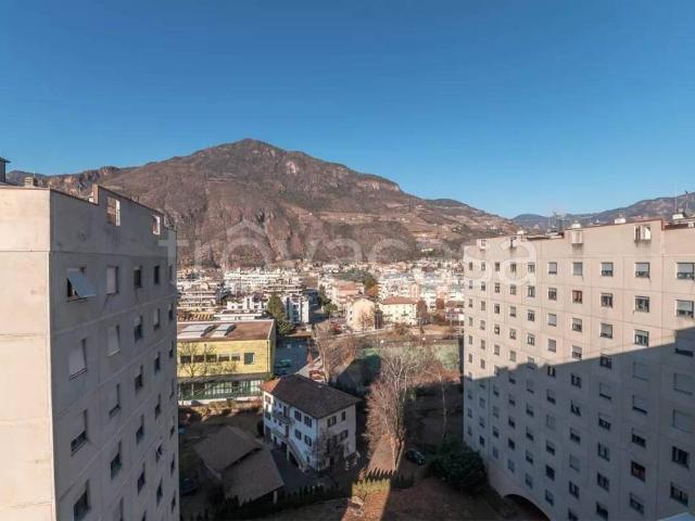 Trilocale in vendita a Bolzano, Europa Novacella