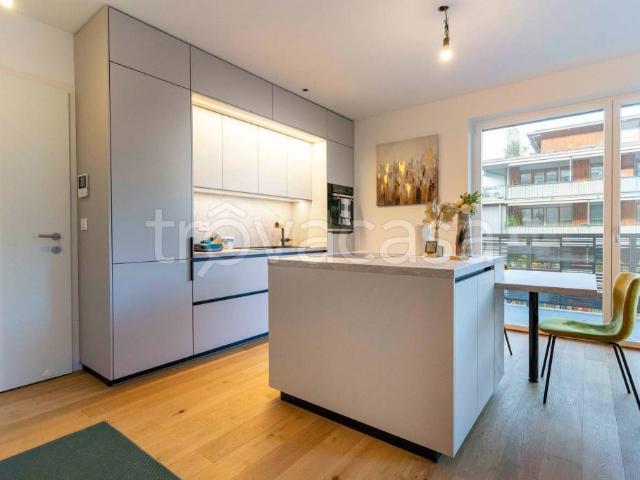 Trilocale in vendita a Bolzano, Oltrisarco Aslago