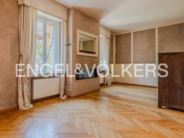 Trilocale in vendita a Bolzano via Giosuè Carducci, 6, Centro città