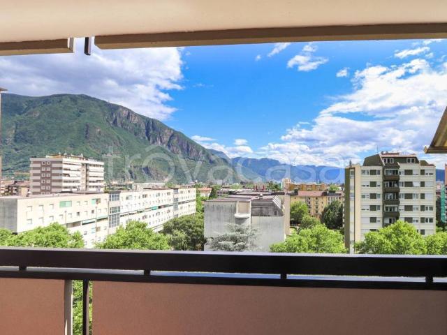 Trilocale in vendita a Bolzano viale Europa, 152, Europa Novacella