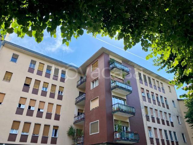 Trilocale in vendita a Brescia via Montebello, Porta Milano