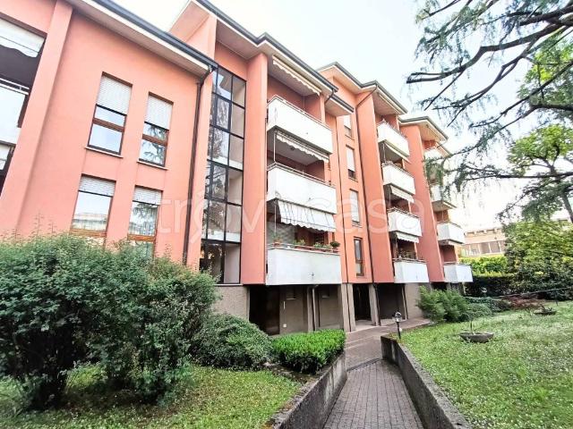 Trilocale in vendita a Brugherio via Piave, 7