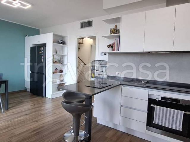 Trilocale in vendita a Calvenzano via Blini, 12