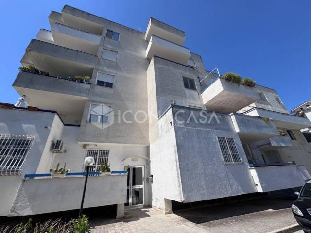 Trilocale in vendita a Canosa di Puglia via Corsica