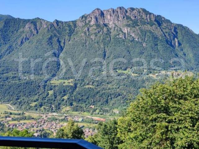 Trilocale in vendita a Casargo via Deputazione, 1