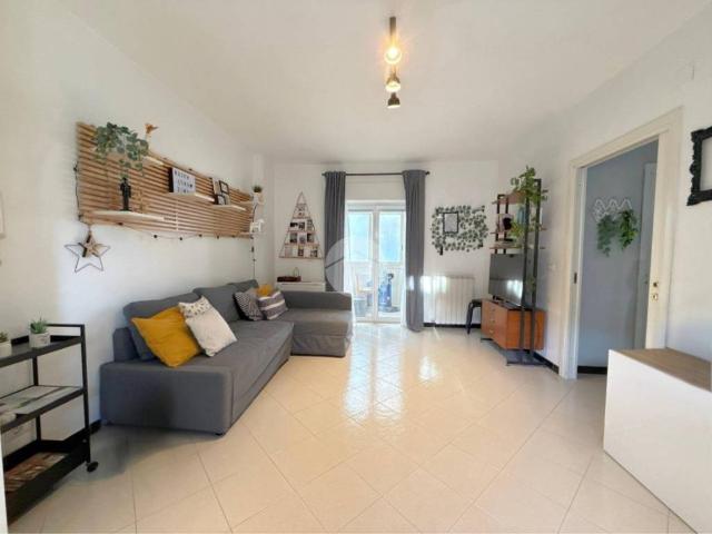 Trilocale in vendita a Caserta via Arrigo Boito, 85, Centurano
