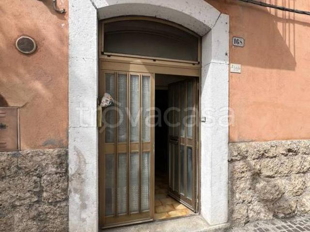 Trilocale in vendita a Castel di Sangro via 20 Settembre