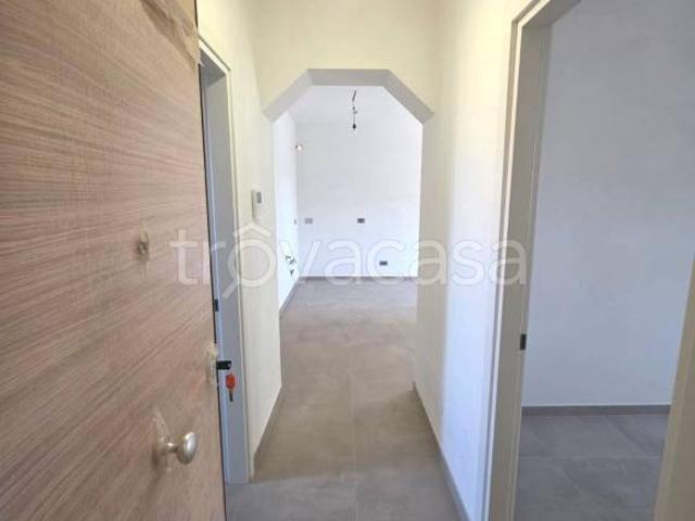 Trilocale in vendita a Castel Gandolfo largo Sant'Eugenio, 29, Pavona