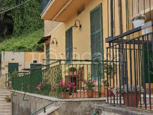 Trilocale in vendita a Castel San Pietro Romano via Consortile