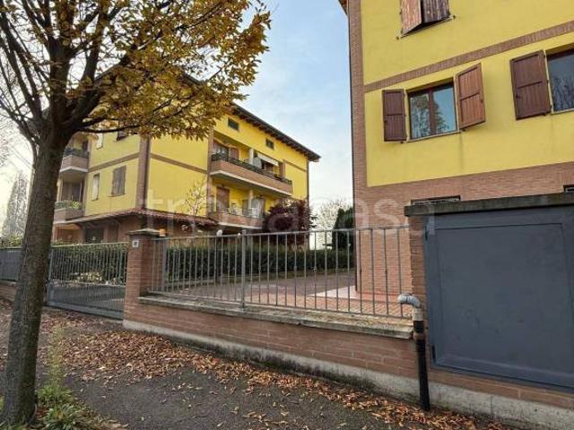 Trilocale in vendita a Castelfranco Emilia via Carracci