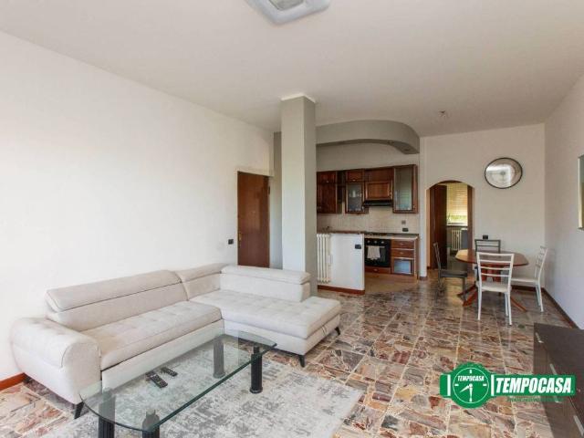 Trilocale in vendita a Castellanza viale Don Minzoni 27