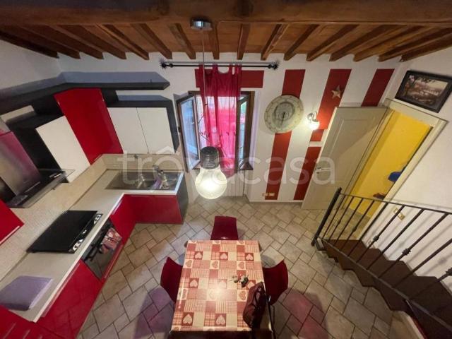 Trilocale in vendita a Carrara vicolo Giovan Pietro, Avenza