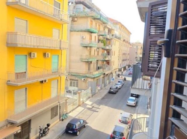 Trilocale in vendita a Catania, Viale Africa