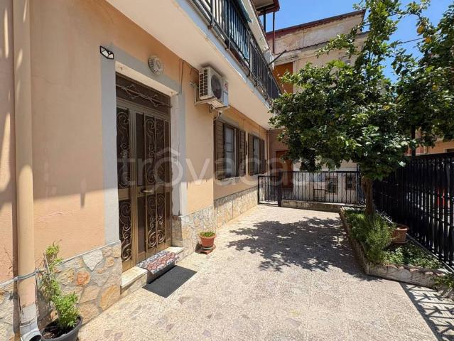Trilocale in vendita a Catanzaro via Redipuglia, 4, Santa Maria