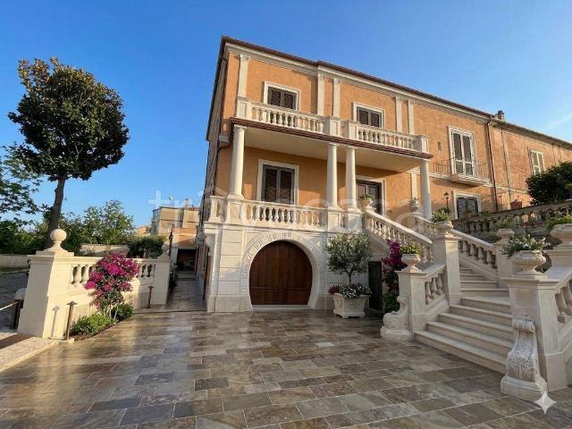Trilocale in vendita a Cava de' Tirreni via Leopoldo Siani