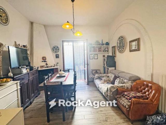 Trilocale in vendita a Cecina via Trento