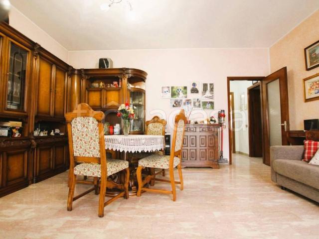 Trilocale in vendita a Cinisello Balsamo via Francesco Cilea, 49, Nigozza