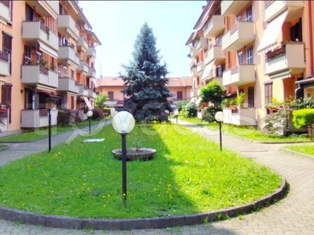 Trilocale in vendita a Cinisello Balsamo via Monte Nero, 37, Centro Piazza Gramsci