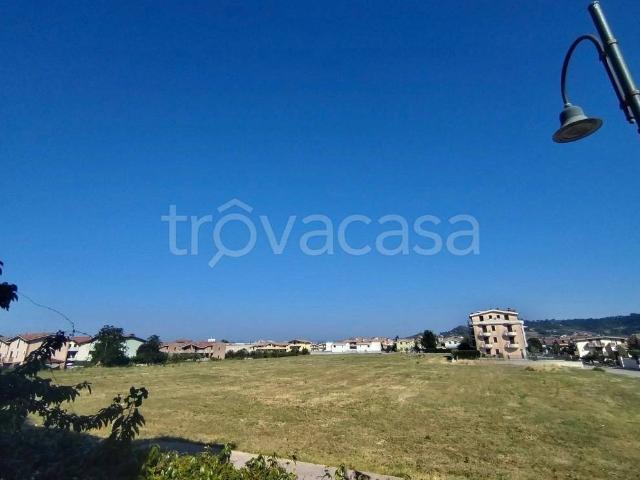 Trilocale in vendita a Città Sant'Angelo via Walter Mascaretti