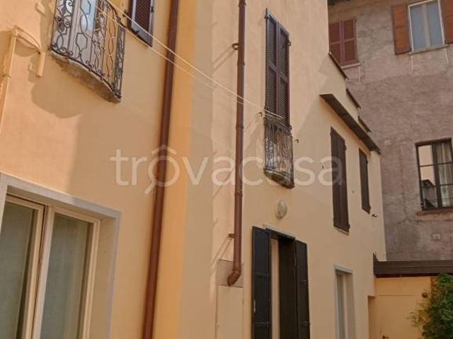 Trilocale in vendita a Como via Armando Diaz, Centro Storico