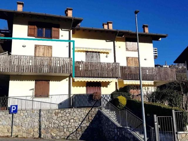 Trilocale in vendita a Costa Serina