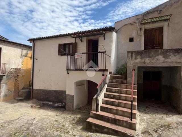 Trilocale in vendita a Corigliano Rossano via Carignola, 6