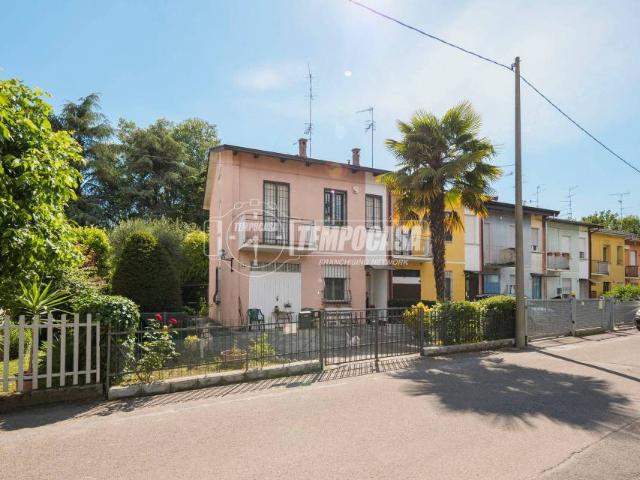 Trilocale in vendita a Correggio