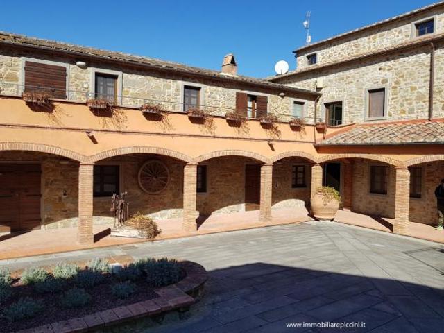 Trilocale in vendita a Cortona