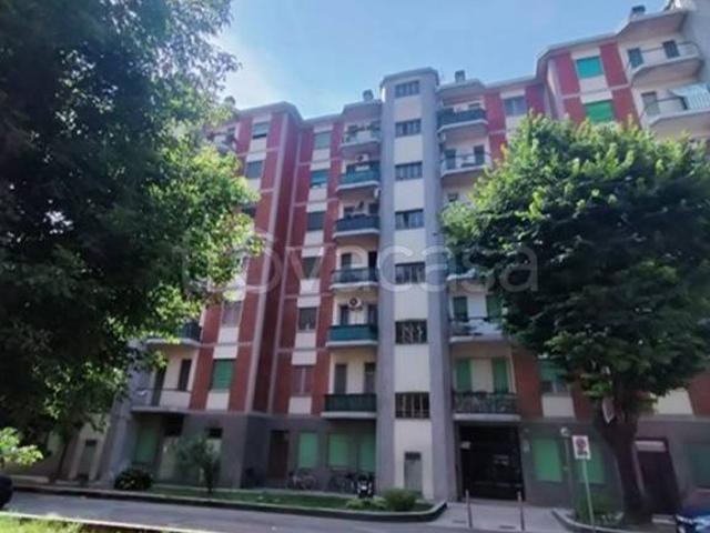 Trilocale in vendita a Cremona via Carlo Vittori, Po