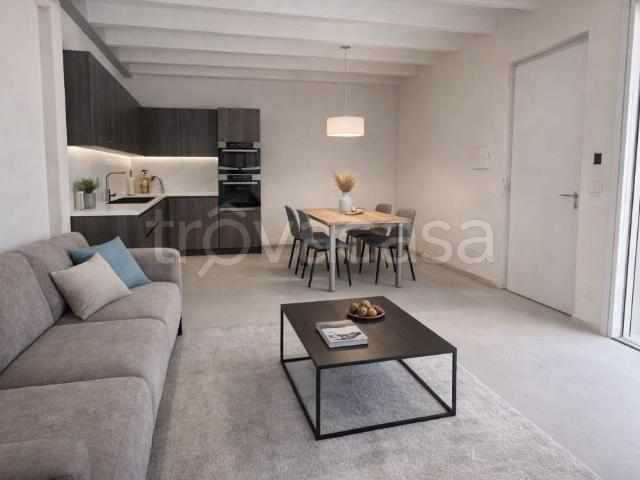 Trilocale in vendita a Desenzano del Garda viale Guglielmo Marconi