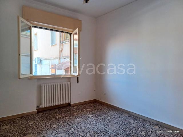 Trilocale in vendita a Ferrara via Antonio Bottoni, Centro Storico
