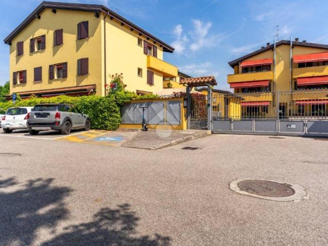 Trilocale in vendita a Ferrara via Don a. Dioli, Pontelagoscuro