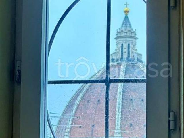 Trilocale in vendita a Firenze via della Pergola, Duomo