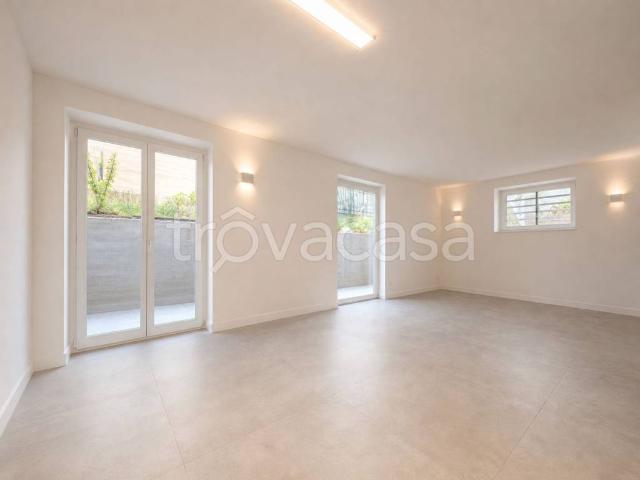 Trilocale in vendita a Firenze via Francesco Baracca, Novoli